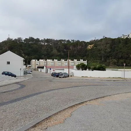 T2 Paredes Da Vitoria 度假居